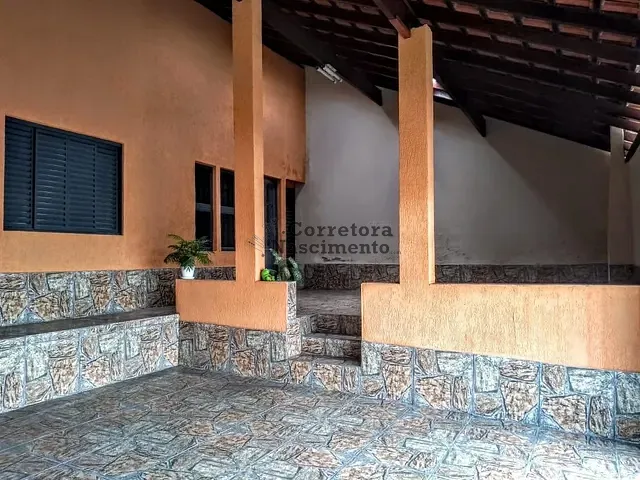 Casa com 200m² 2 quartos e 1 banheiro, à venda, no bairro Conjunto São Benedito em Jacareí