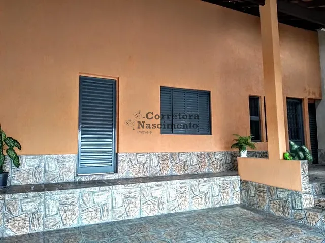 Casa com 200m² 2 quartos e 1 banheiro, à venda, no bairro Conjunto São Benedito em Jacareí