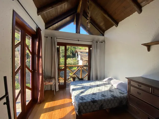 Foto do Casa - LOCAÇÃO DE DIÁRIAS- Casa Rústica a 200 Metros da Praia – Refúgio Natural em Ribeirão da ilha - Florianópolis | Costão Sul Imóveis