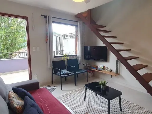 Casa com 58m² 2 quartos e 3 banheiros, à venda, no bairro Penedo em Itatiaia
