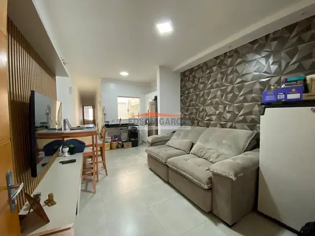 Casa 2 quartos e 1 banheiro, à venda, no bairro Parque São Bento em Sorocaba