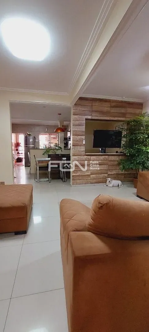 Casa, 3 quartos, 10 m² - Foto 1