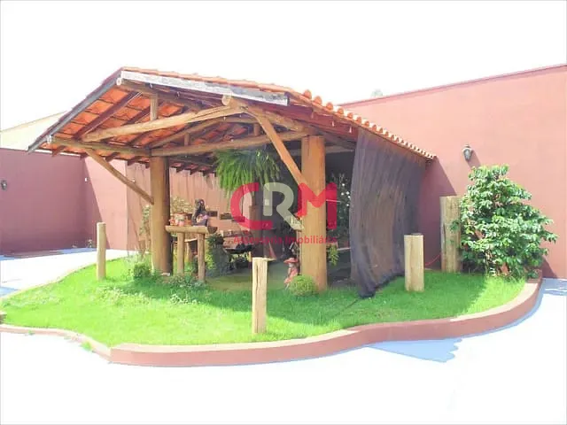 Casa com 1080m² 3 quartos e 4 banheiros, à venda, no bairro Parque Residencial Laranjeiras II em Taquaritinga