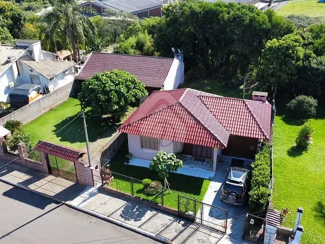 Casa com 67m² 2 quartos e 1 banheiro, à venda, no bairro Canabarro em Teutônia