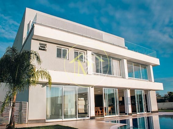 Casa à venda com 4 quartos, 780m² - Foto 1