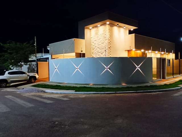 Casa com 220m² 3 quartos e 2 banheiros, à venda, no bairro Loteamento Residencial San Martini em Sinop