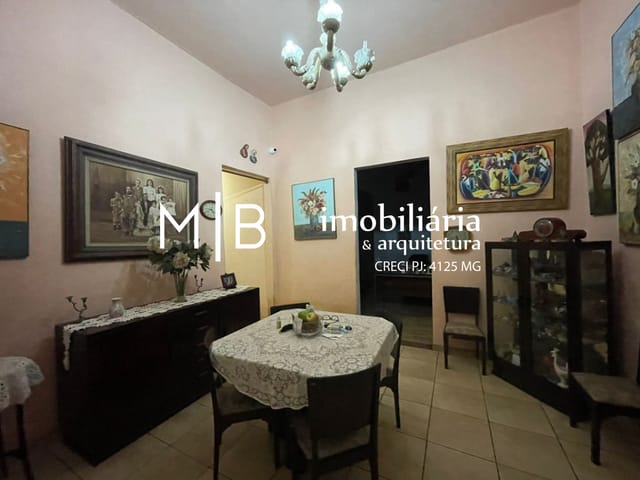Casa com 724m² 4 quartos e 1 banheiro, à venda ou para alugar, no bairro CENTRO em CATAGUASES