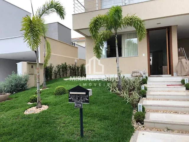 Casa 4 quartos e 5 banheiros, à venda, no bairro Jardins Valência em Goiânia