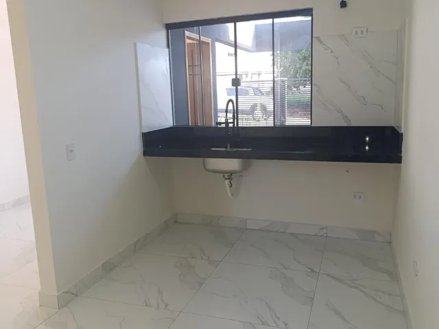 Casa com 91m² 3 quartos e 2 banheiros, à venda, no bairro Parque Leblon em Londrina