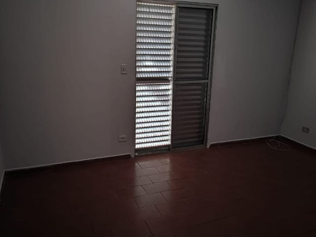 Casa com 500m² 1 quarto e 1 banheiro, para alugar, no bairro Jardim Figueira Grande em São Paulo