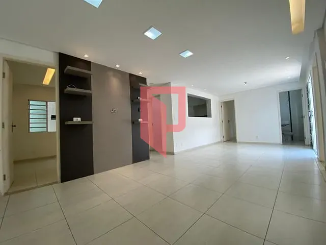 Casa com 400m² 7 quartos e 3 banheiros, à venda, no bairro Aparecida em Belo Horizonte
