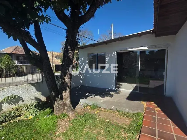 Casa com 130m² 3 quartos e 2 banheiros, à venda, no bairro Cajuru em Curitiba