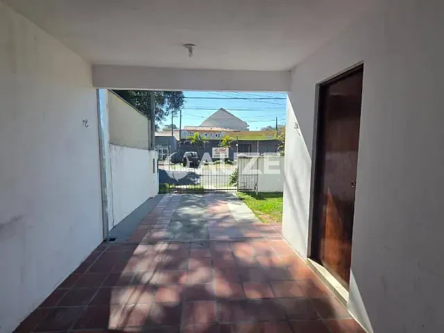 Casa com 130m² 3 quartos e 2 banheiros, à venda, no bairro Cajuru em Curitiba