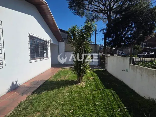 Casa com 130m² 3 quartos e 2 banheiros, à venda, no bairro Cajuru em Curitiba