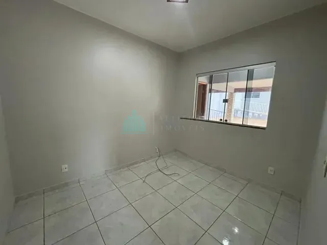 Casa 3 quartos e 2 banheiros, à venda, no bairro Monsenhor Souza em Catalão