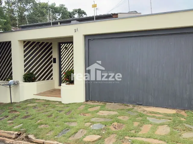 Casa 3 quartos e 3 banheiros, para alugar, no bairro Vila Santa Marta em Itapira