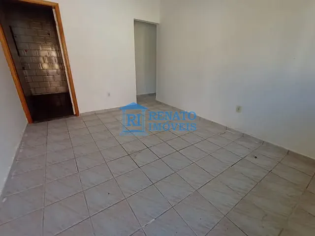 Casa 2 quartos e 1 banheiro, para alugar, no bairro Centro em Maricá