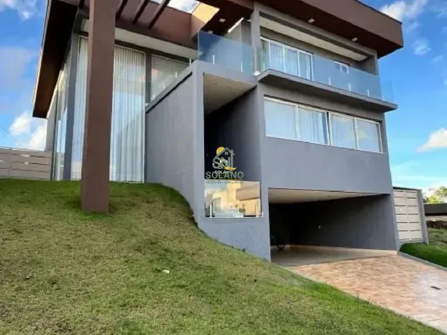 Casa com 383m² 4 quartos e 5 banheiros, à venda, no bairro Condomínio do Lago em Goiânia