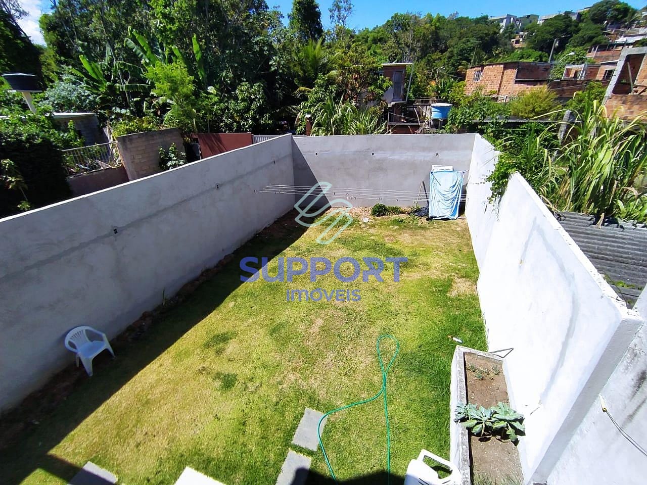 Casa à venda com 3 quartos, 160m² - Foto 2