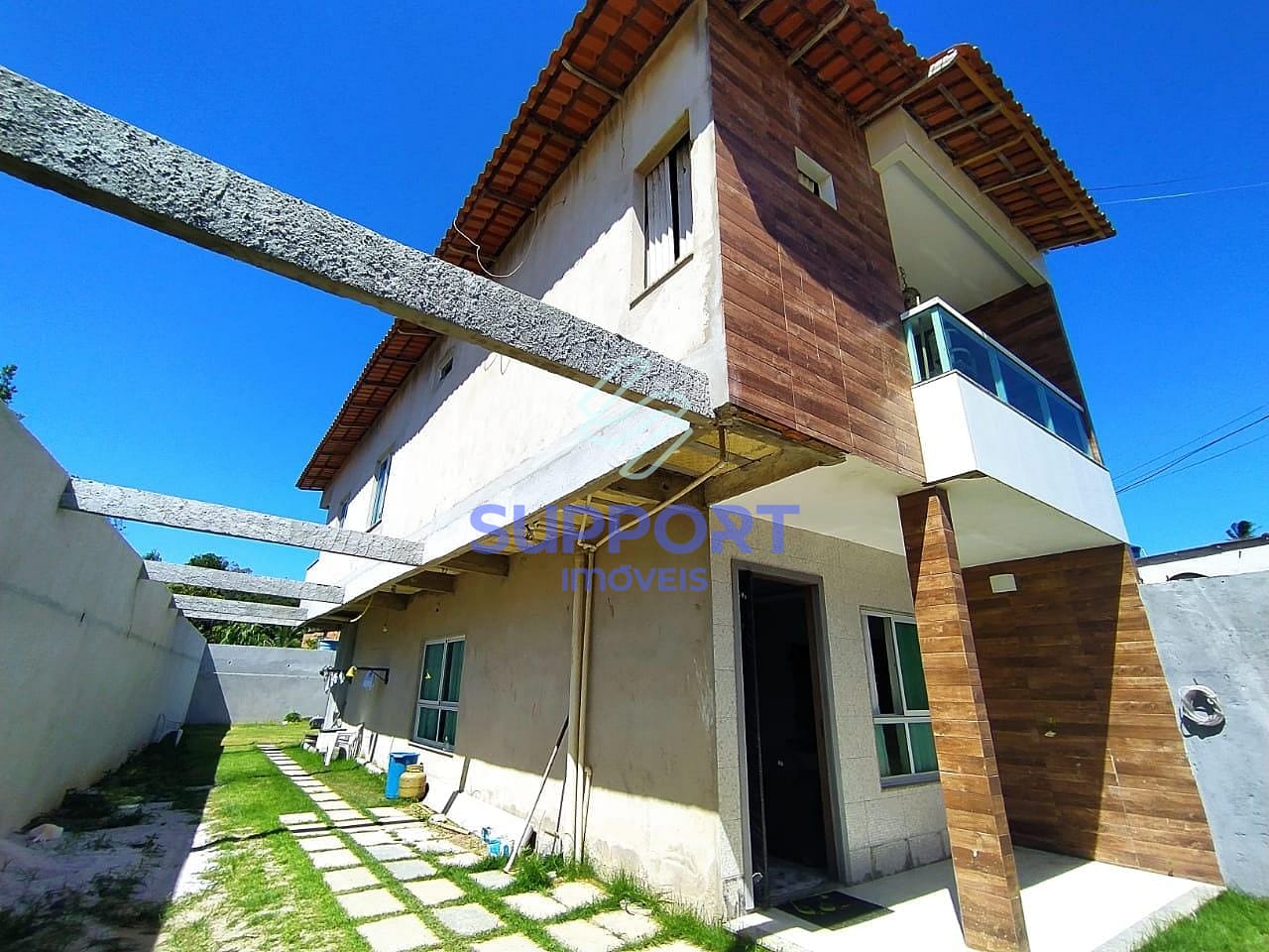 Casa à venda com 3 quartos, 160m² - Foto 1
