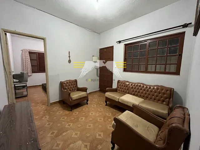 Casa com 125m² 2 quartos e 1 banheiro, à venda, no bairro Suarao em Itanhaém