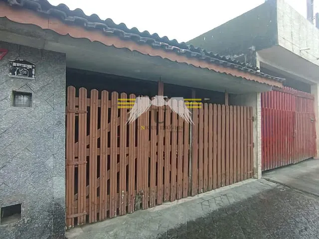 Casa com 125m² 2 quartos e 1 banheiro, à venda, no bairro Suarao em Itanhaém