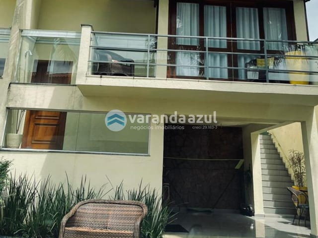 Casa 3 quartos e 4 banheiros, à venda, no bairro Vila Oliveira em Mogi das Cruzes