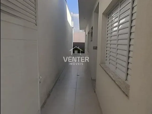 Casa com 250m² 3 quartos e 3 banheiros, à venda, no bairro Piracangaguá em Taubaté