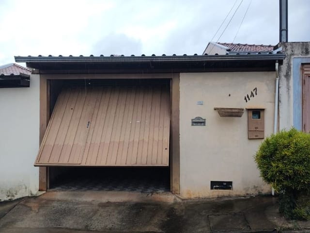 Casa com 275m² 3 quartos e 1 banheiro, à venda, no bairro Jardim Américo em Cambuí