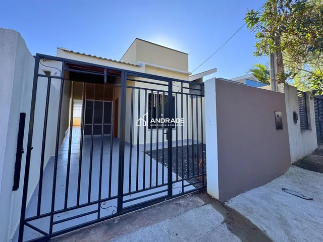 Casa com 138m² 3 quartos e 2 banheiros, à venda, no bairro Residencial Interlagos em Apucarana