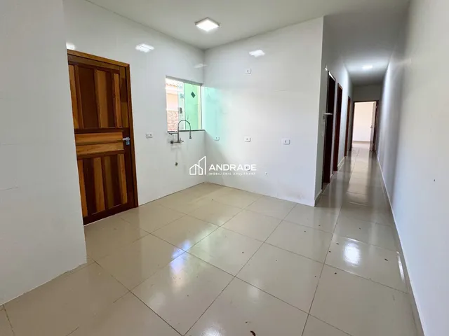 Casa com 138m² 3 quartos e 2 banheiros, à venda, no bairro Residencial Interlagos em Apucarana