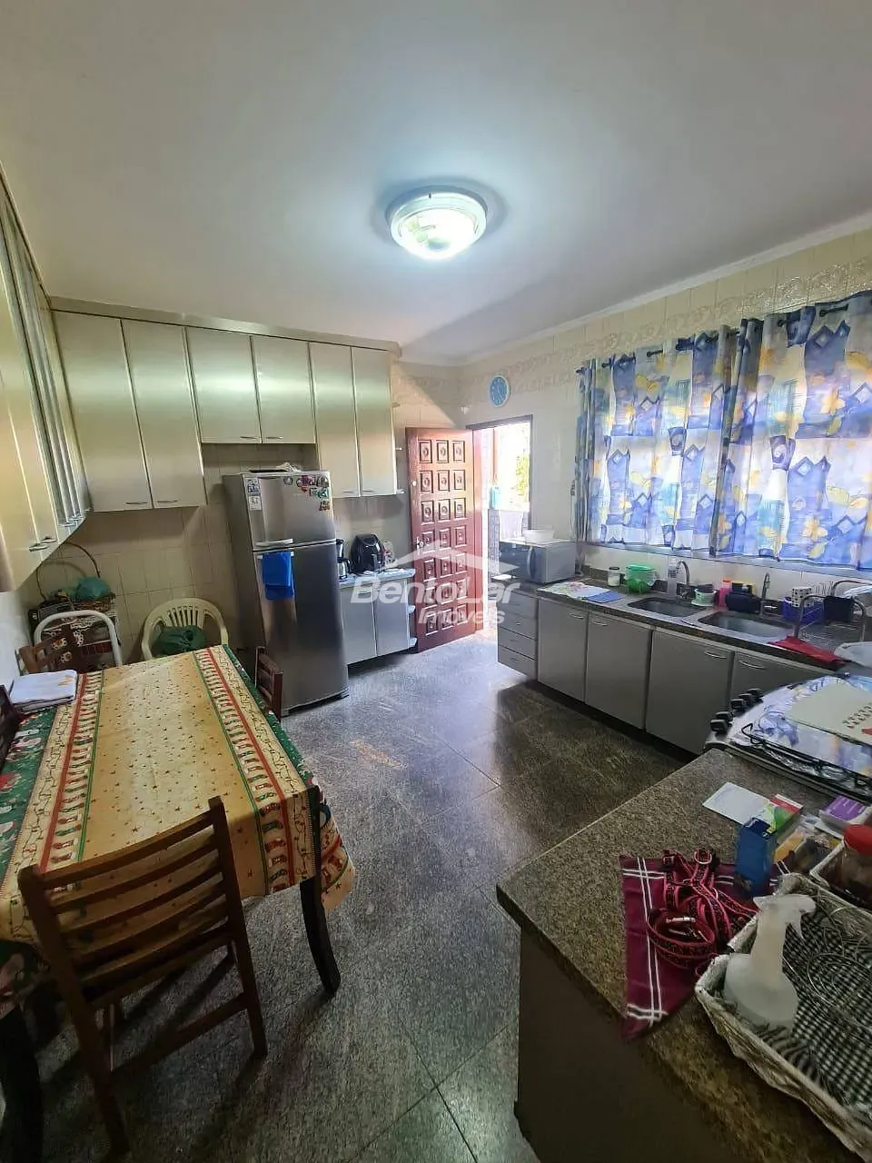 Casa, 5 quartos, 250 m² - Foto 2