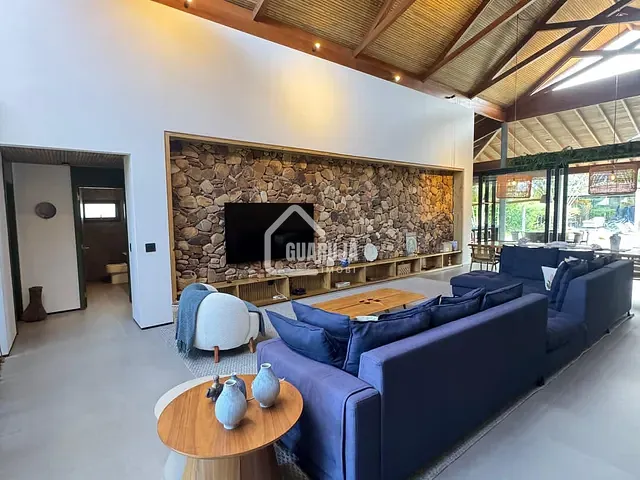 Casa 5 quartos e 6 banheiros, à venda, no bairro Jardim Acapulco em Guarujá