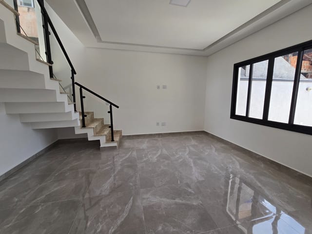 Casa 3 quartos e 1 banheiro, à venda, no bairro Mogi Moderno em Mogi das Cruzes