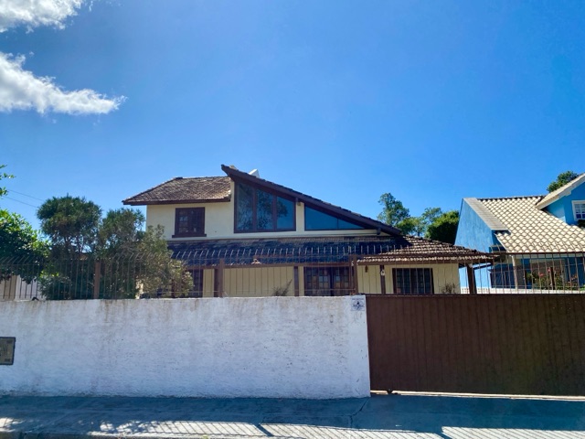 Foto do Casa - LOCAÇÃO DE DIÁRIAS - Casa Completa com Piscina e Espaço Gourmet, no bairro Morro das Pedras em Florianópolis, Sc | Costão Sul Imóveis
