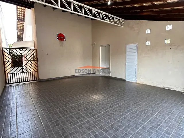 Casa 3 quartos e 2 banheiros, para alugar, no bairro Parque São Bento em Sorocaba