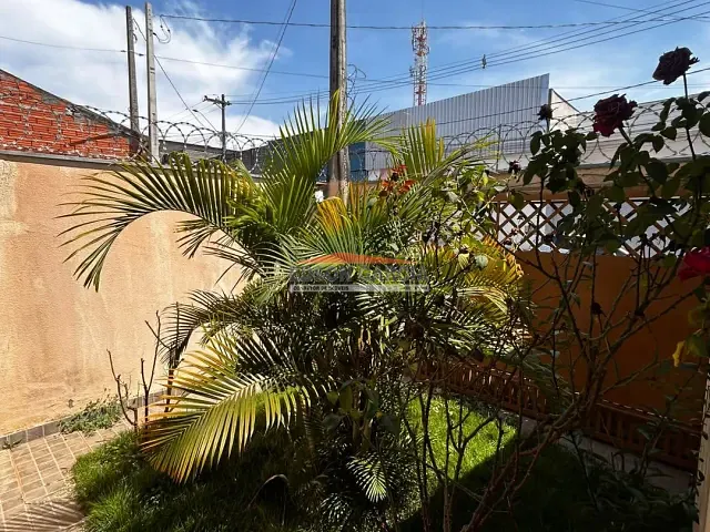 Casa 3 quartos e 2 banheiros, para alugar, no bairro Parque São Bento em Sorocaba