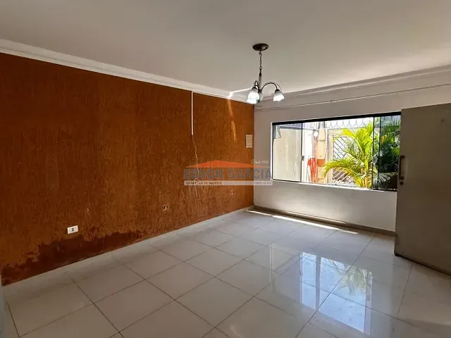 Casa 3 quartos e 2 banheiros, para alugar, no bairro Parque São Bento em Sorocaba