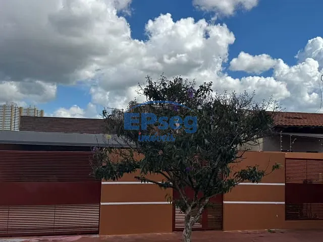 Casa 3 quartos e 3 banheiros, à venda, no bairro Portal de Versalhes 2 em Londrina
