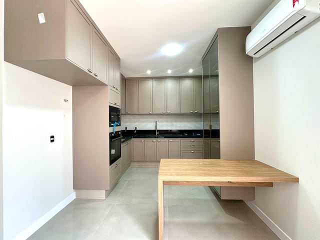 Casa com 400m² 3 quartos e 4 banheiros, à venda, no bairro Residencial Gaivota II em São José do Rio Preto