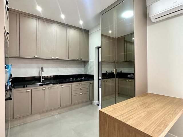 Casa com 400m² 3 quartos e 4 banheiros, à venda, no bairro Residencial Gaivota II em São José do Rio Preto