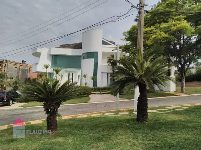 Casa com 1297m² 6 quartos e 3 banheiros, à venda, no bairro Alphaville em Barueri
