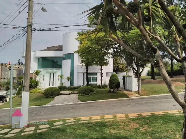 Casa com 1297m² 6 quartos e 3 banheiros, à venda, no bairro Alphaville em Barueri