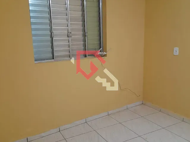 Casa 1 quarto e 1 banheiro, para alugar, no bairro Jardim Itapark em Mauá