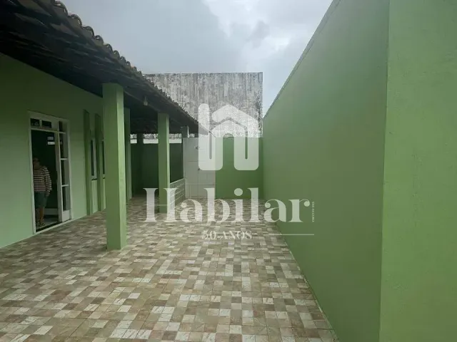 Casa 3 quartos e 4 banheiros, para alugar, no bairro Coroa do Meio em Aracaju