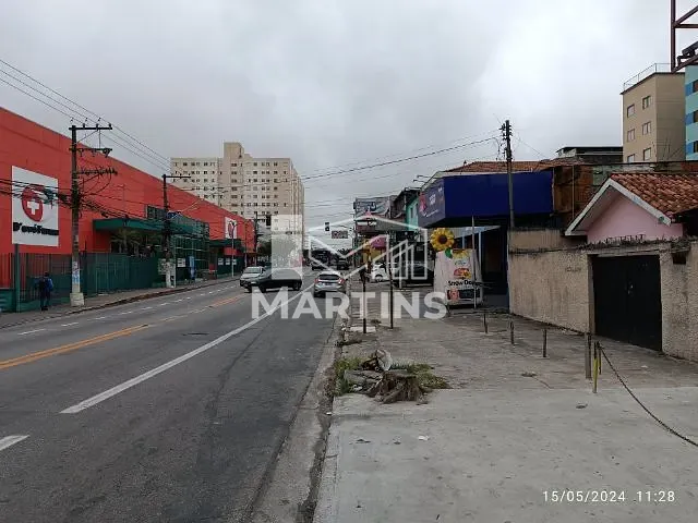 Casa com 250m², à venda, no bairro Jardim Clementino em Taboão da Serra