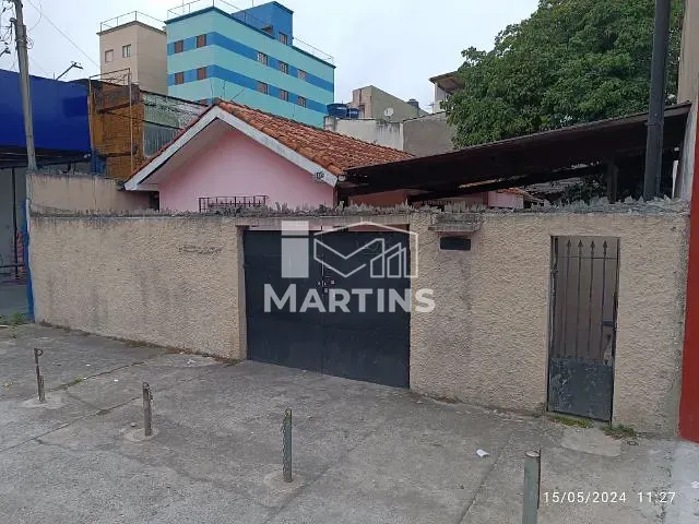 Casa com 250m², à venda, no bairro Jardim Clementino em Taboão da Serra