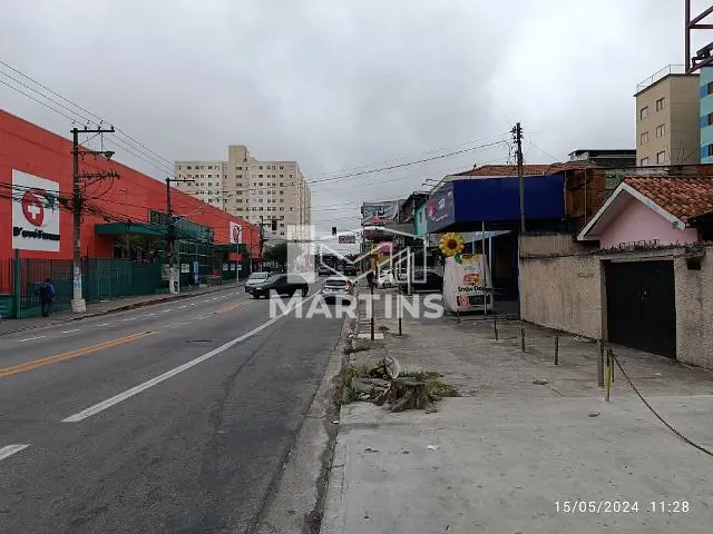 Casa com 250m², à venda, no bairro Jardim Clementino em Taboão da Serra