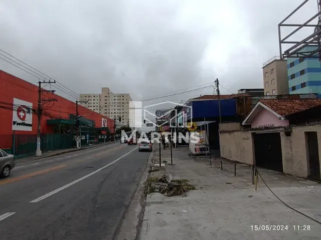 Casa com 250m², à venda, no bairro Jardim Clementino em Taboão da Serra