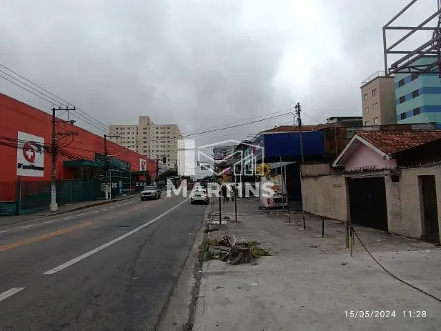 Casa com 250m², à venda, no bairro Jardim Clementino em Taboão da Serra